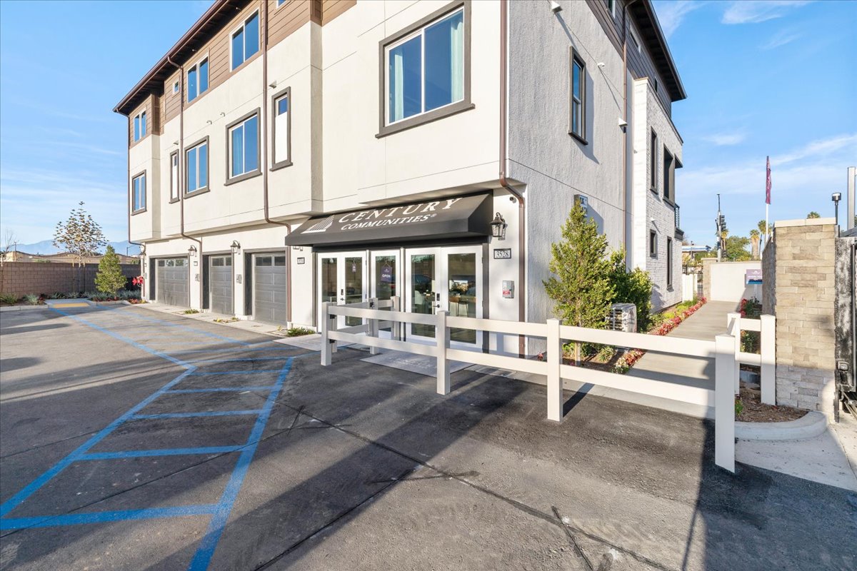 0138 9544 HANNAH WAY